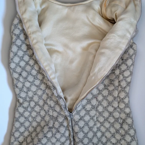Elegant, Vintage Wool, Light Gray And Beige Patterned Women's Coat and Dress Set - Picture 7 of 16